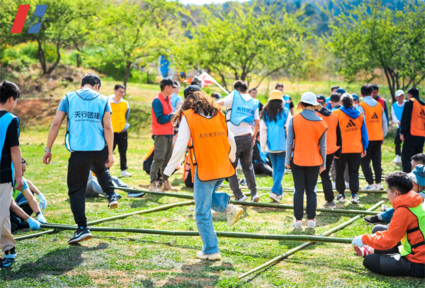 昆明團結鄉(xiāng)名花谷團建活動案例----竹竿舞傣族民俗團建項目